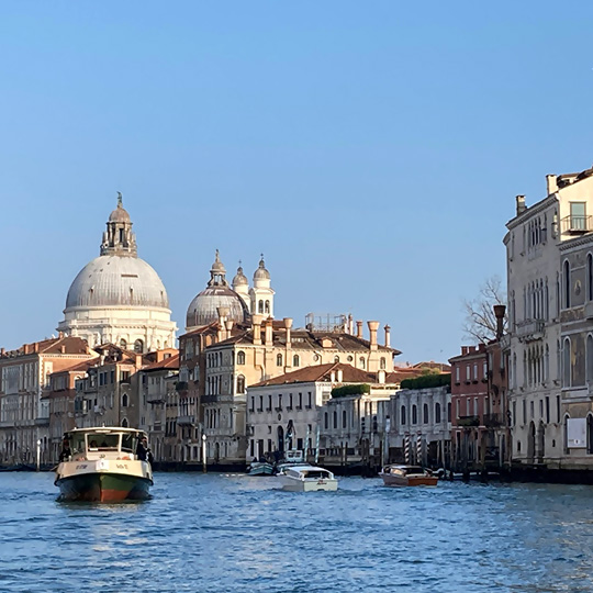 2026 Gruppenfahrt nach Vicenza / Italien Foto am Kanal